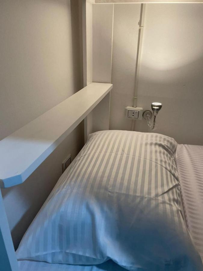 Serafy City Center Hostel And Pool For Foreigners Adults Only Hurghada Eksteriør billede
