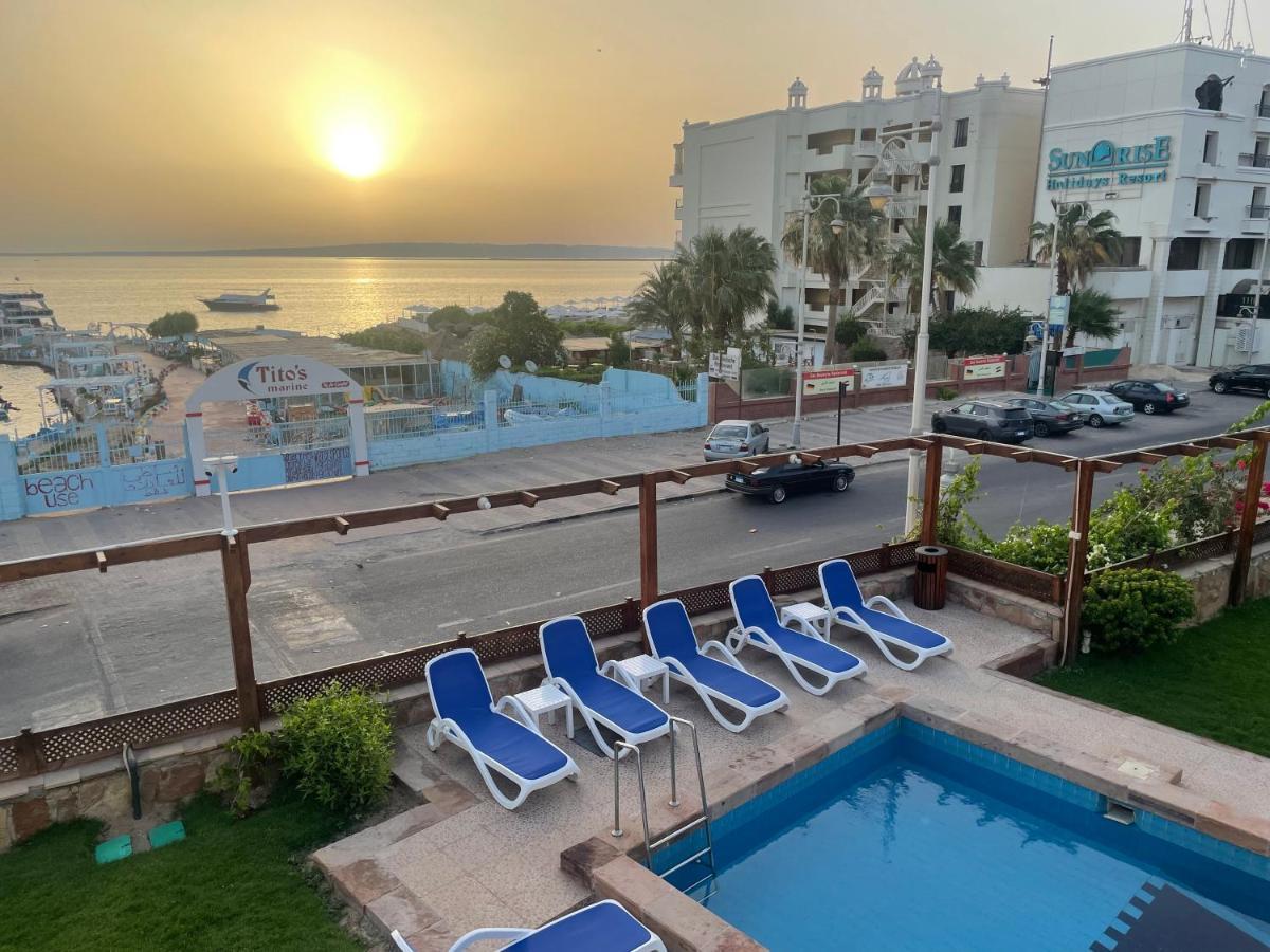 Serafy City Center Hostel And Pool For Foreigners Adults Only Hurghada Eksteriør billede