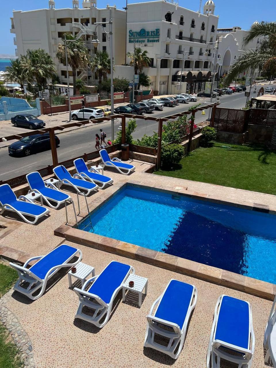 Serafy City Center Hostel And Pool For Foreigners Adults Only Hurghada Eksteriør billede