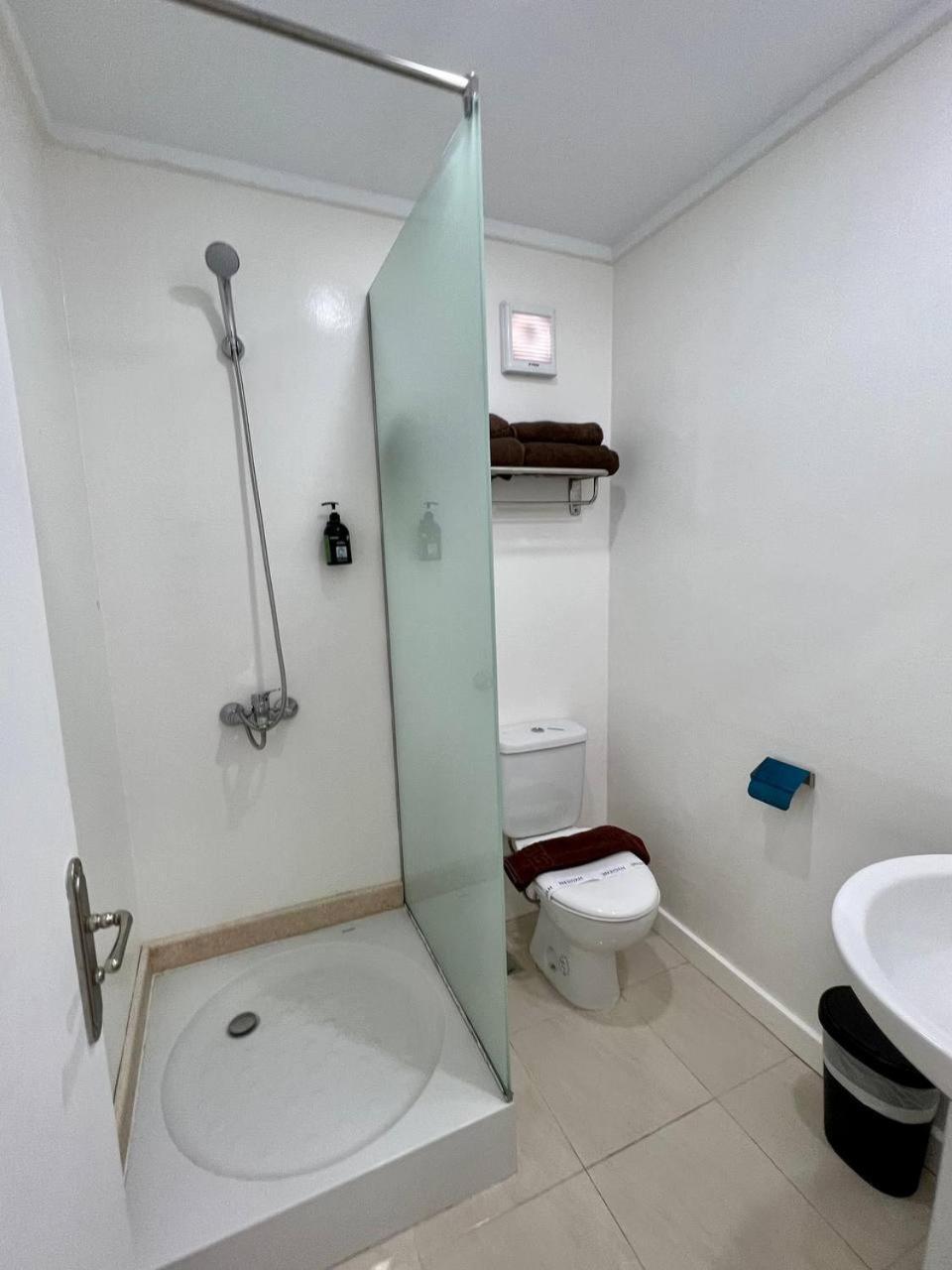 Serafy City Center Hostel And Pool For Foreigners Adults Only Hurghada Værelse billede
