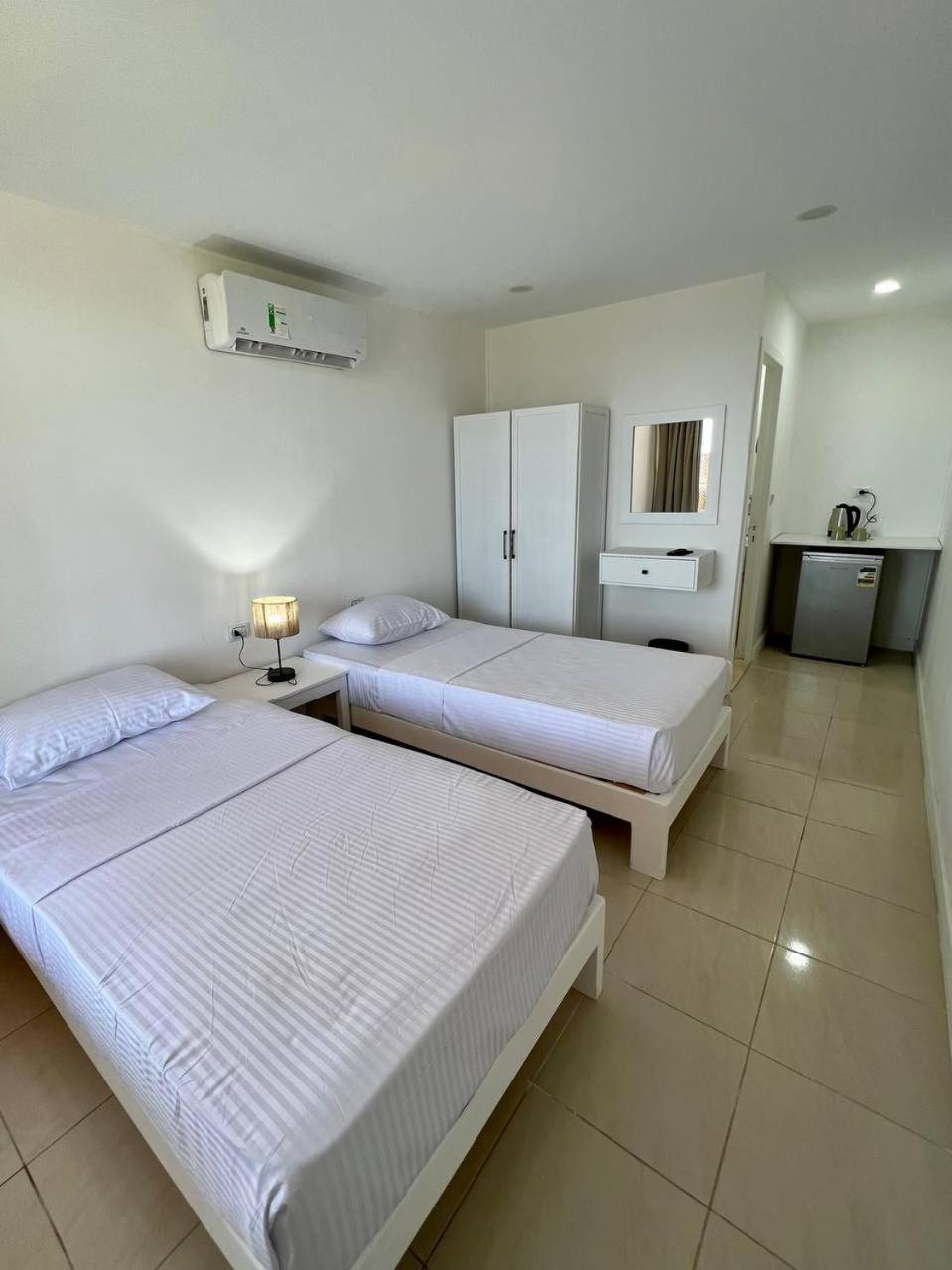 Serafy City Center Hostel And Pool For Foreigners Adults Only Hurghada Værelse billede