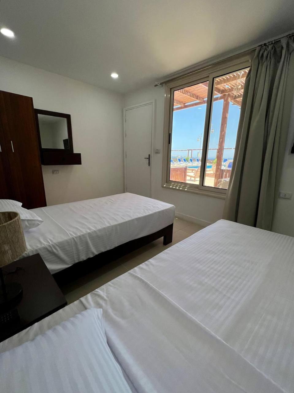 Serafy City Center Hostel And Pool For Foreigners Adults Only Hurghada Værelse billede