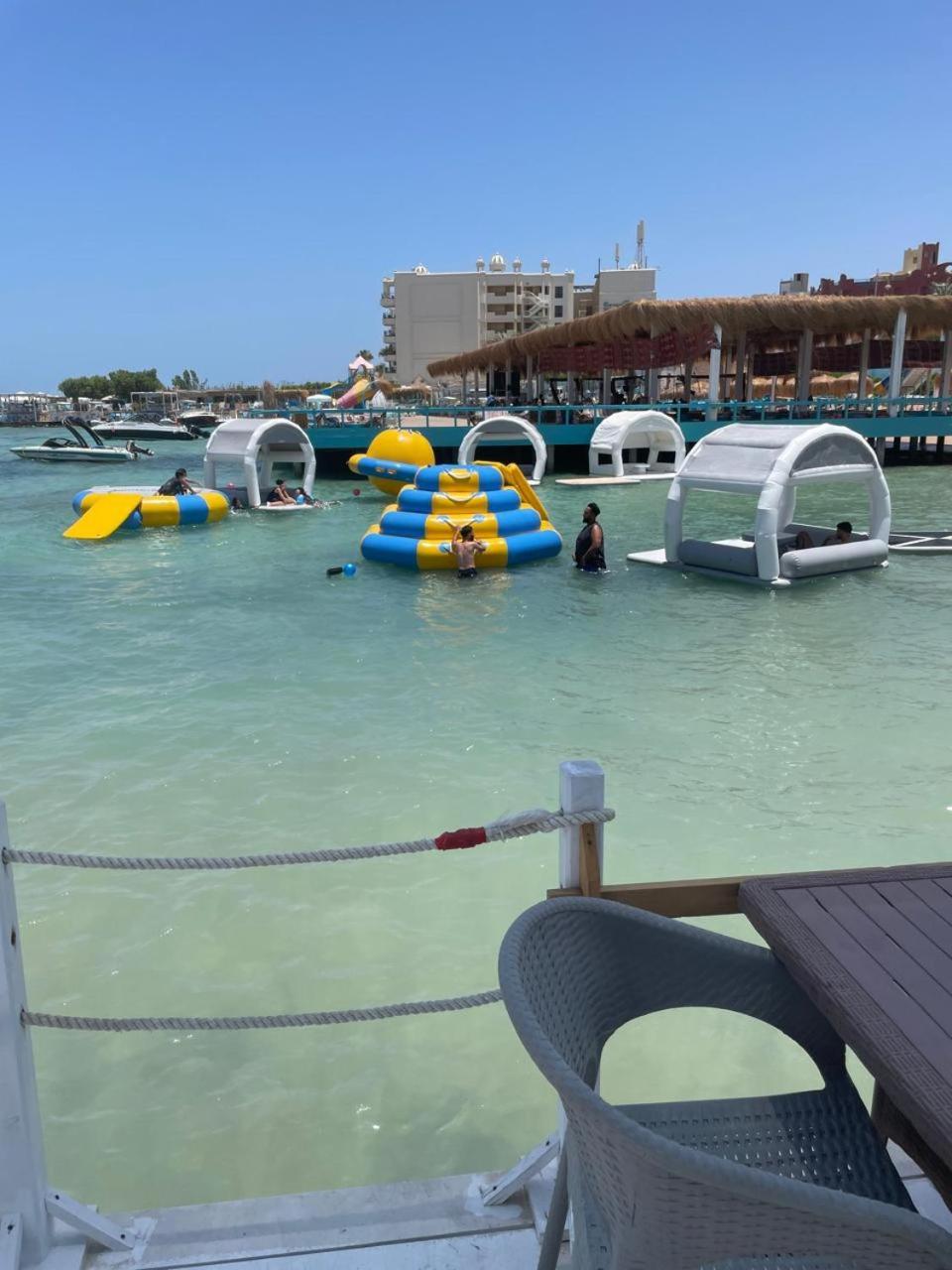 Serafy City Center Hostel And Pool For Foreigners Adults Only Hurghada Eksteriør billede