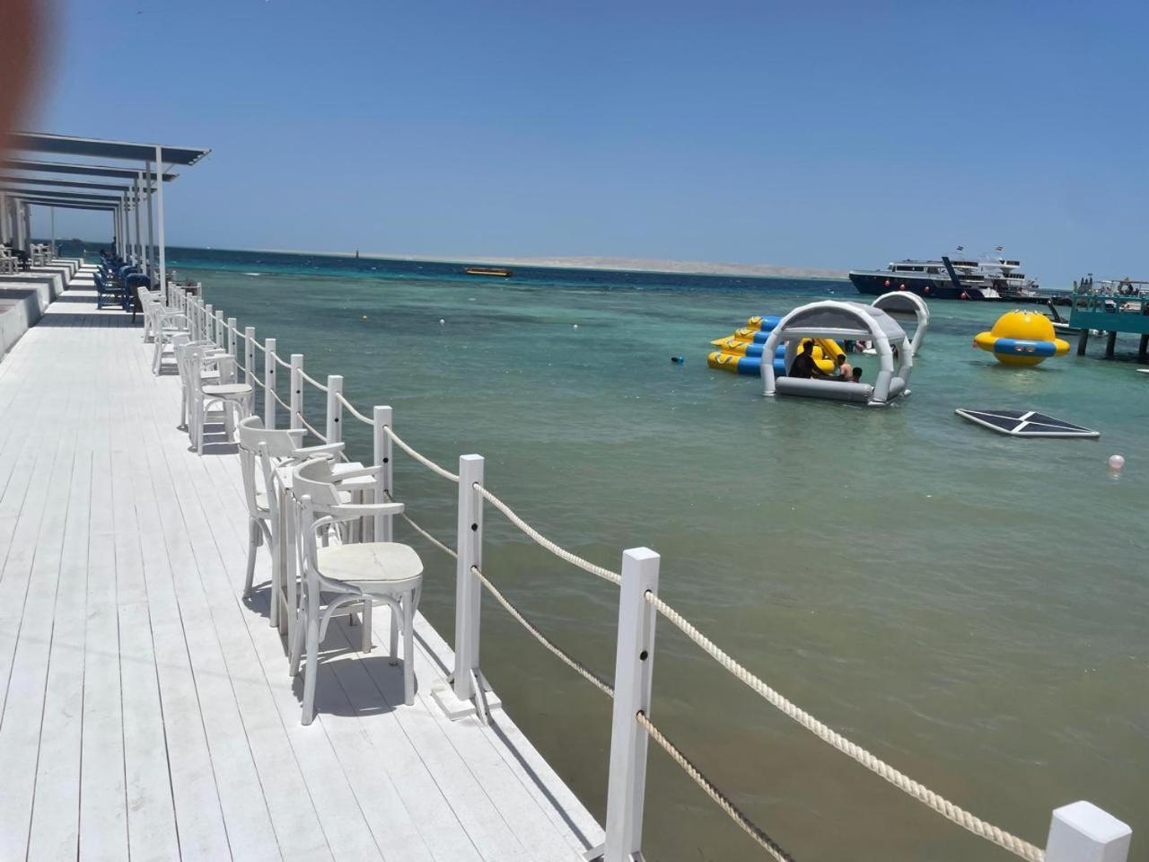Serafy City Center Hostel And Pool For Foreigners Adults Only Hurghada Eksteriør billede