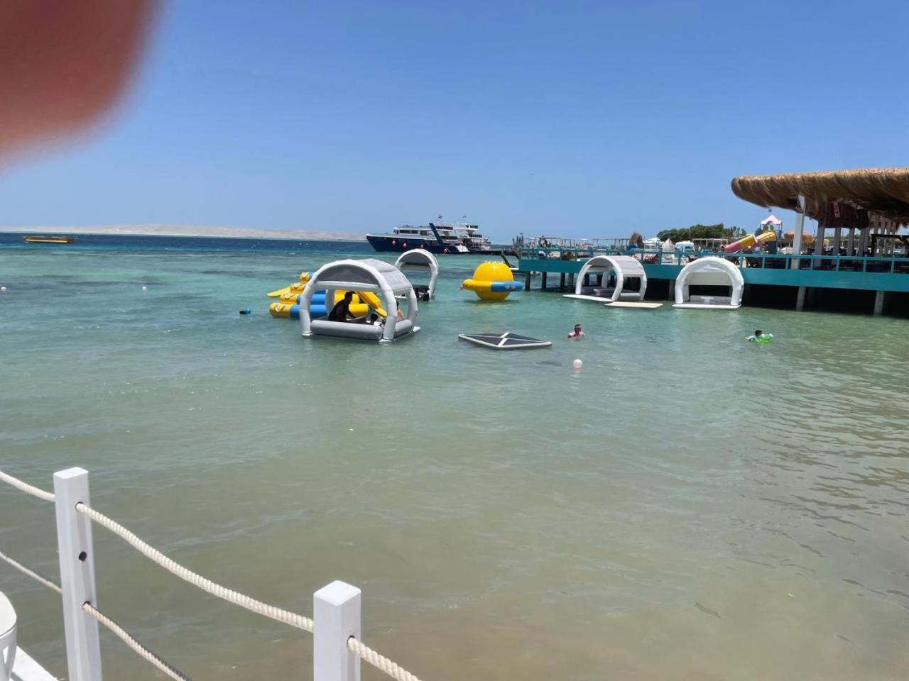 Serafy City Center Hostel And Pool For Foreigners Adults Only Hurghada Eksteriør billede