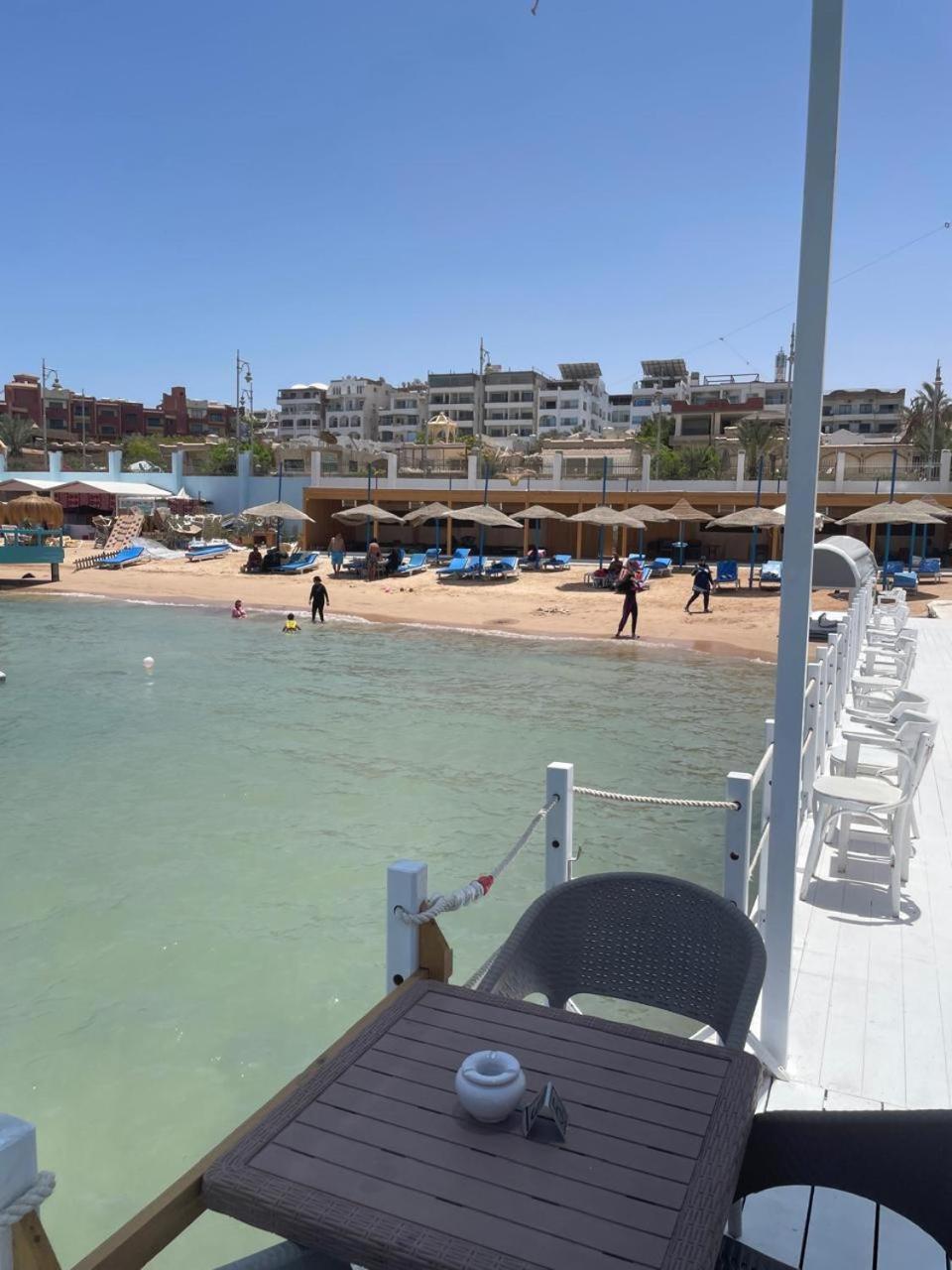 Serafy City Center Hostel And Pool For Foreigners Adults Only Hurghada Eksteriør billede